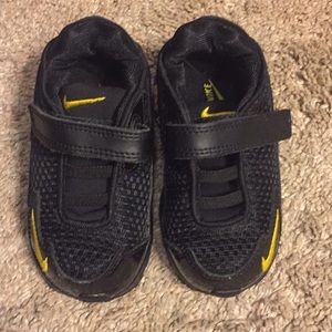 Nike toddler shoes